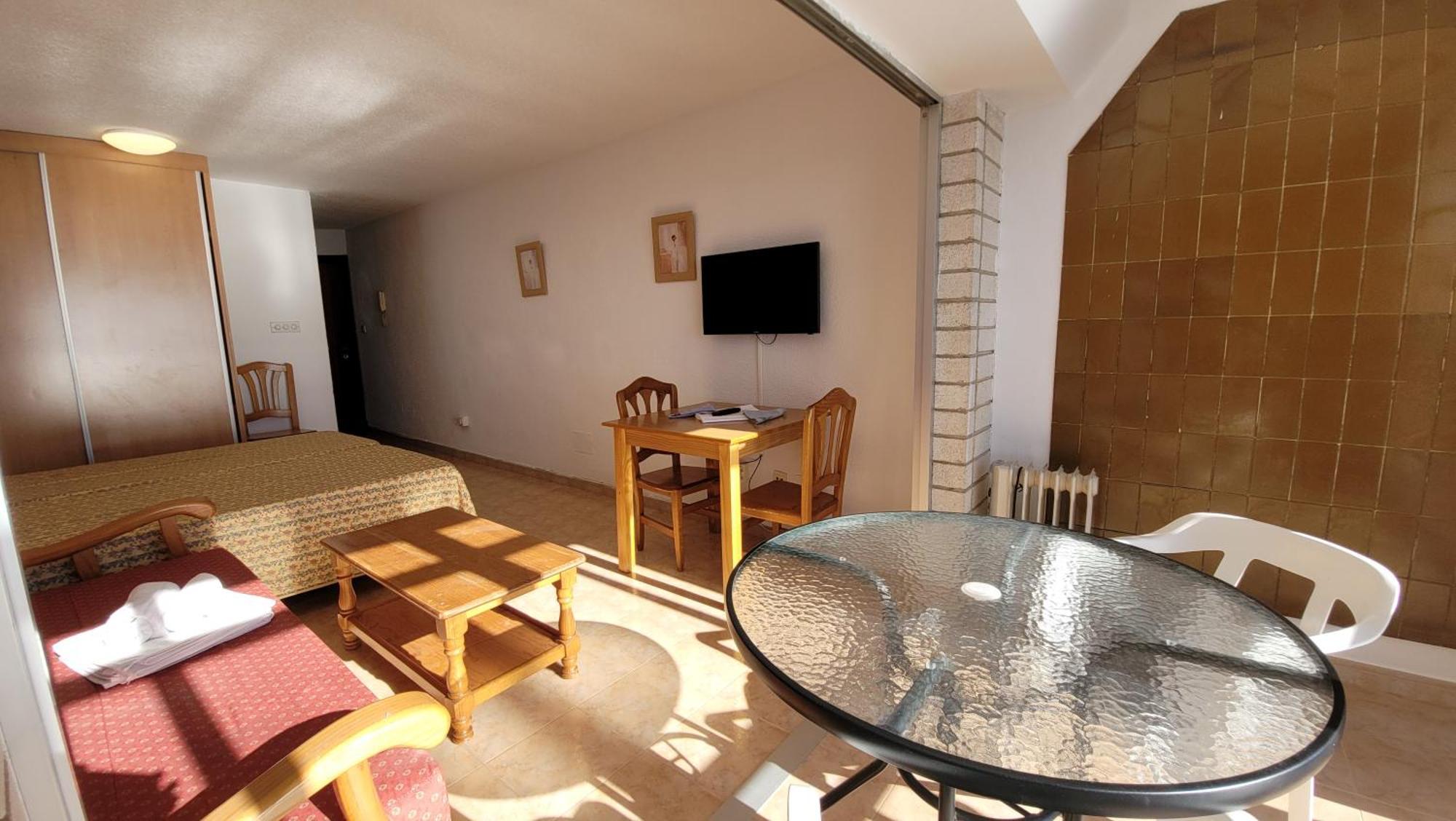 Las Damas Estudio-Fincas Benidorm Bagian luar foto